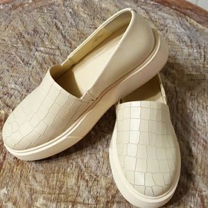 Vince Camuto Abbinna Leather Platform Sneaker 9M New Shoes